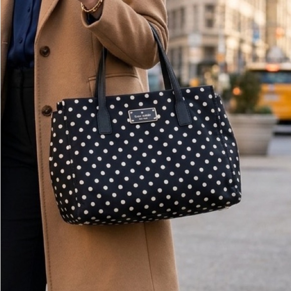 KATE SPADE ✨LIKE NEW✨ Black Satchel W/ White Polka Dots